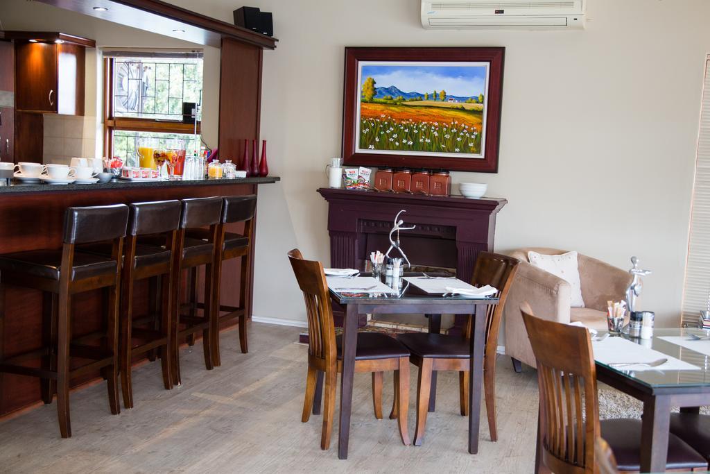 Four Palms Accommodation Durbanville Exterior foto
