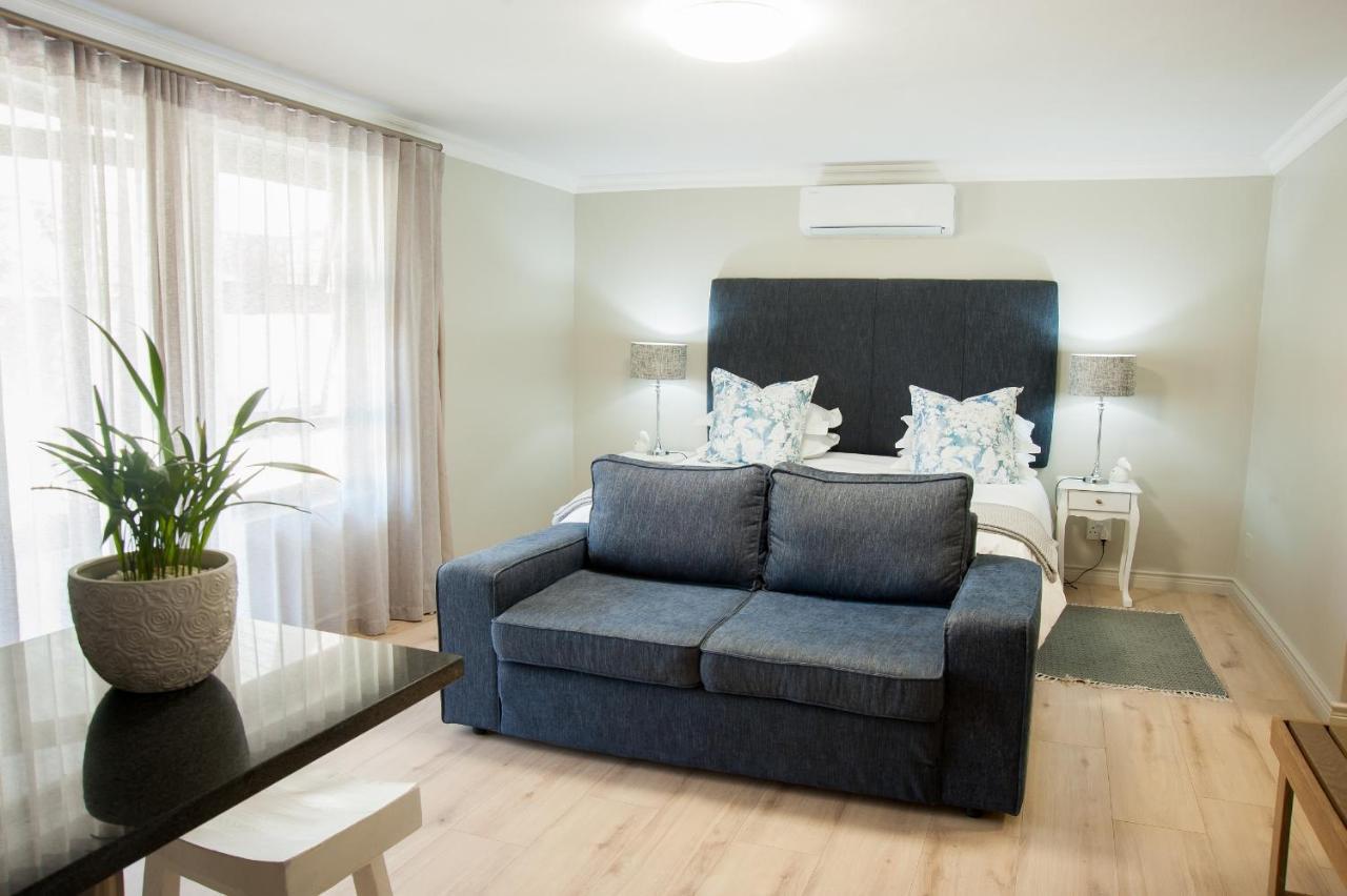 Four Palms Accommodation Durbanville Exterior foto
